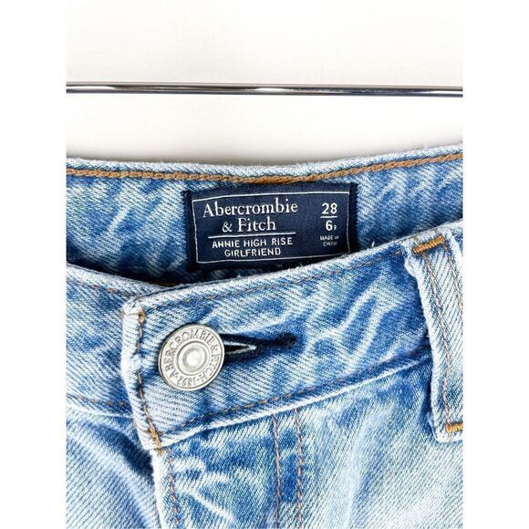 Abercrombie & Fitch Annie High Rise Girlfriend Jeans With Red Stripe Size 28 / 6 - Picture 4 of 16